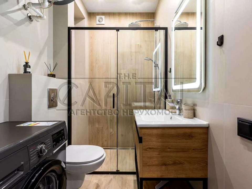 Apartment. Salutna St, Kyiv