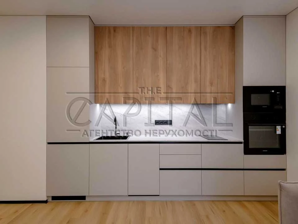 Apartment. Salutna St, Kyiv