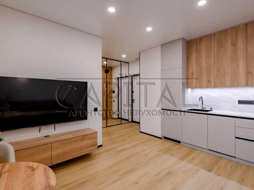 Apartment. Salutna St, Kyiv