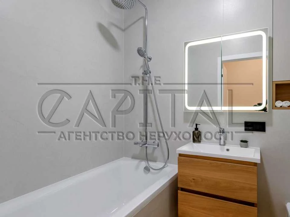 Apartment. Salutna St, Kyiv