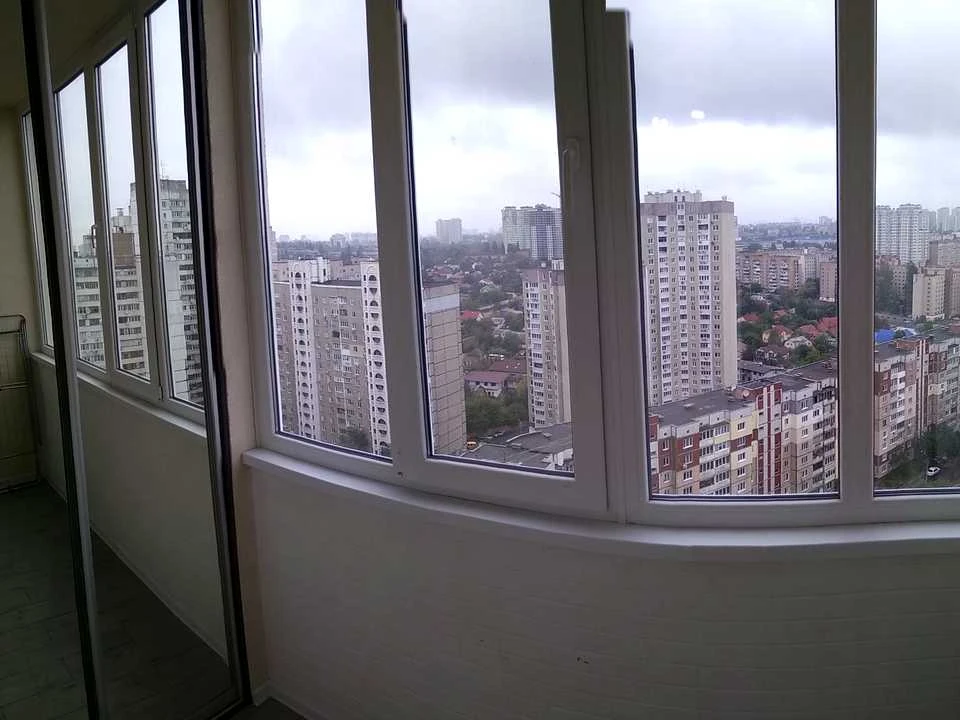 Apartment. Polevaya st, Kyiv