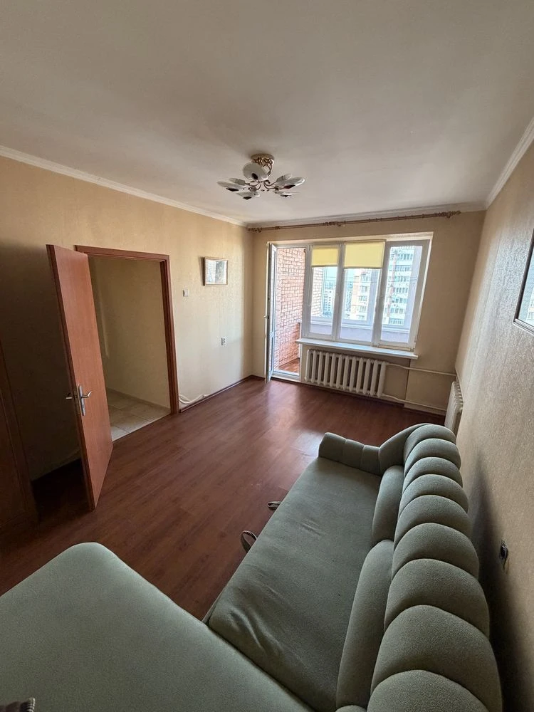 Apartment for sale on Pecers'k. Owner.
