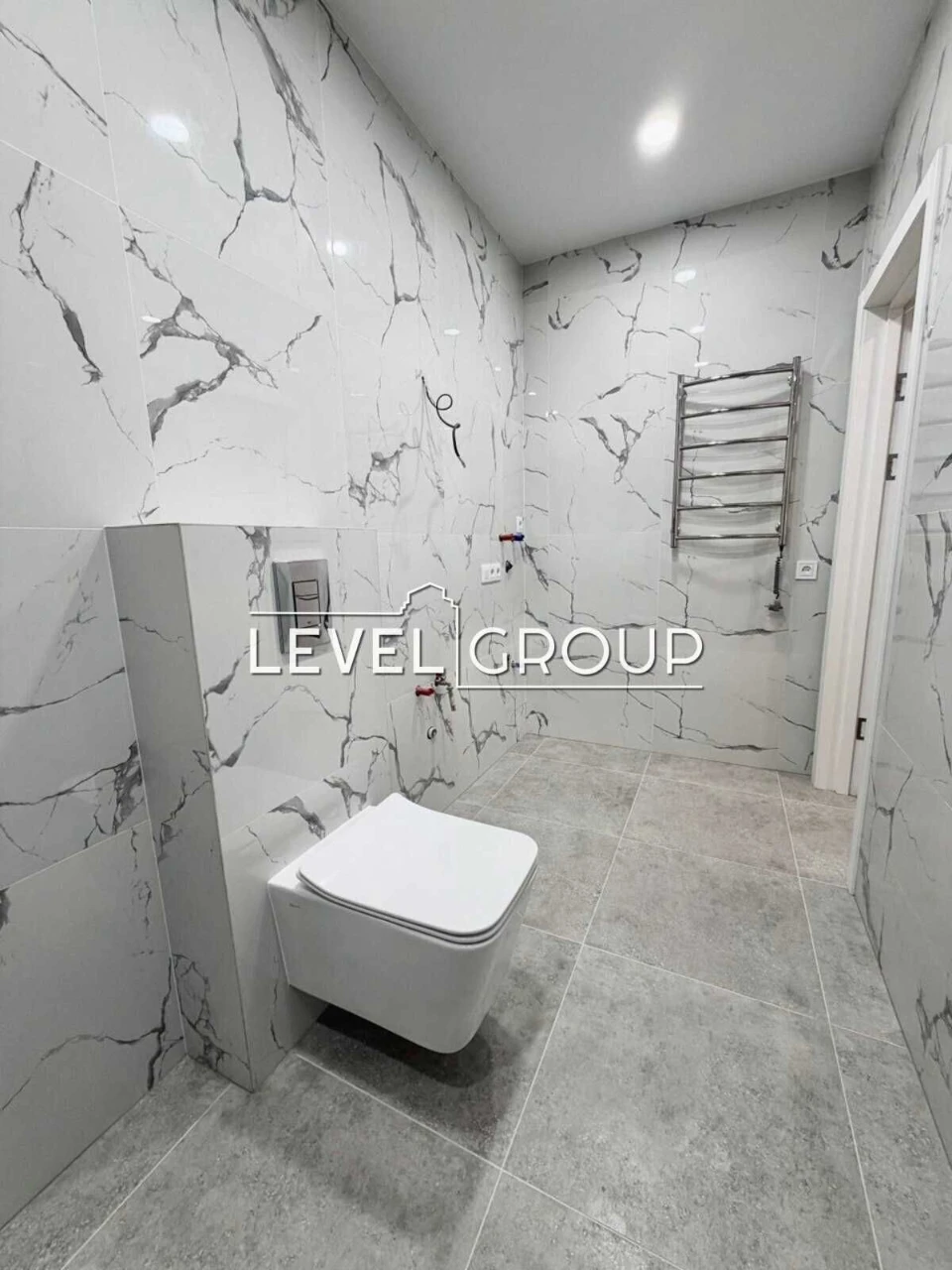 Sale of a 1-bedroom apartment in a prestigious residential complex