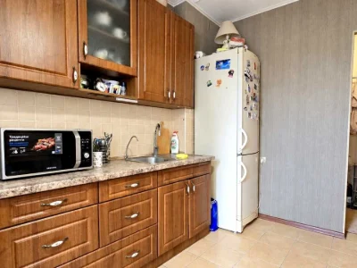 Apartment. Larisy Rudenko st., Kyiv