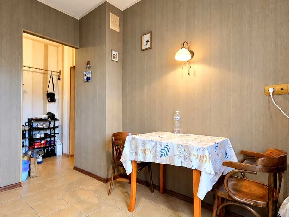 Apartment. Larisy Rudenko st., Kyiv