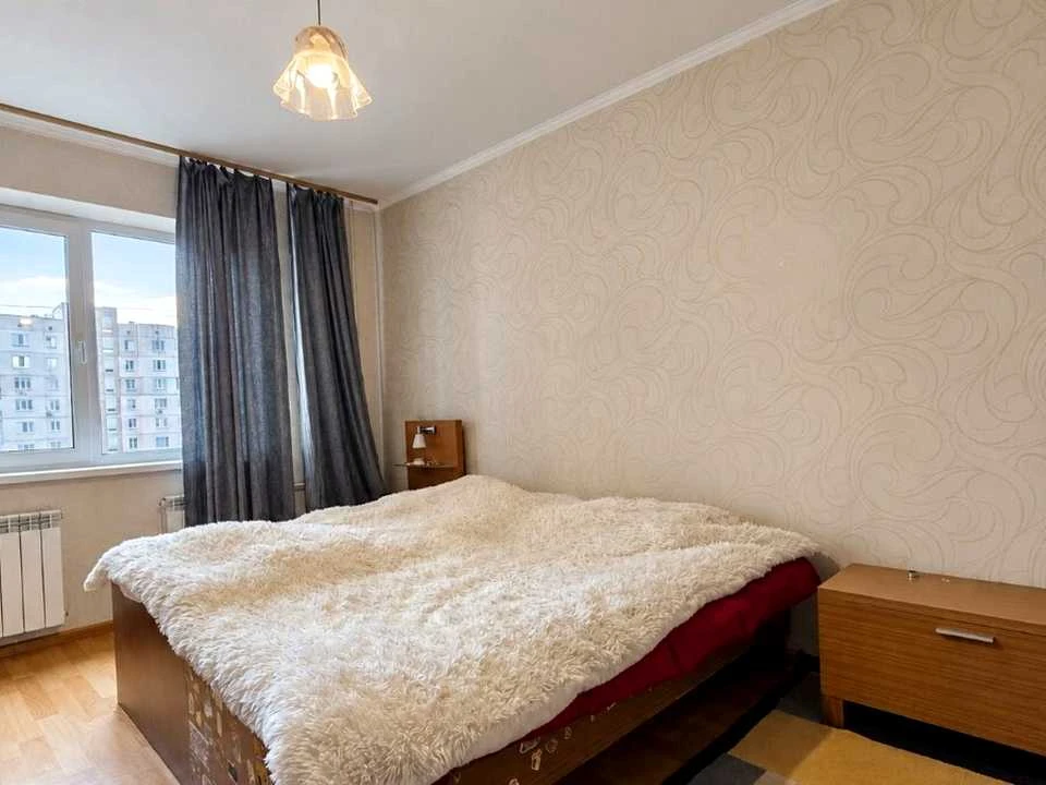 Apartment. Larisy Rudenko st., Kyiv