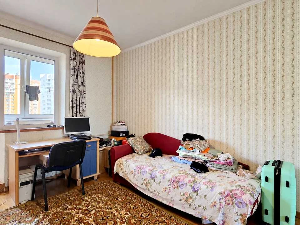 Apartment. Larisy Rudenko st., Kyiv