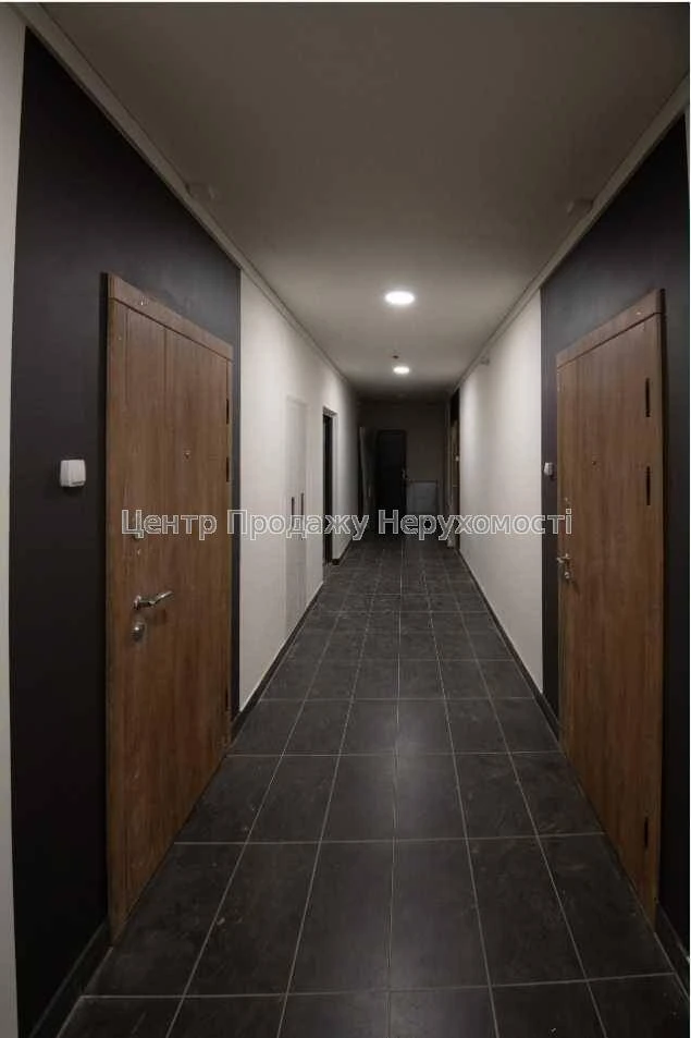 Sale of a 3-bedroom apartment in the Warsawський 3 residential complex, Kyiv