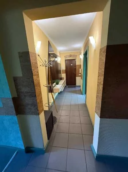 Продам 3-кімнатну квартиру, 66,7 кв.м, ж/м "Сокіл" 1, будинок 1, 2-й поверх