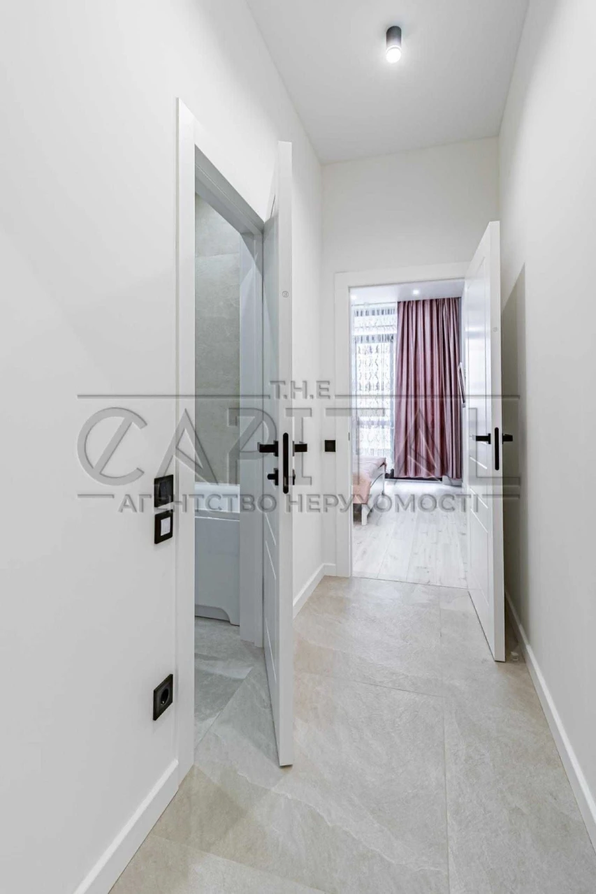 Sale of a 86 sq. m apartment in Crystal Park Tower, Center