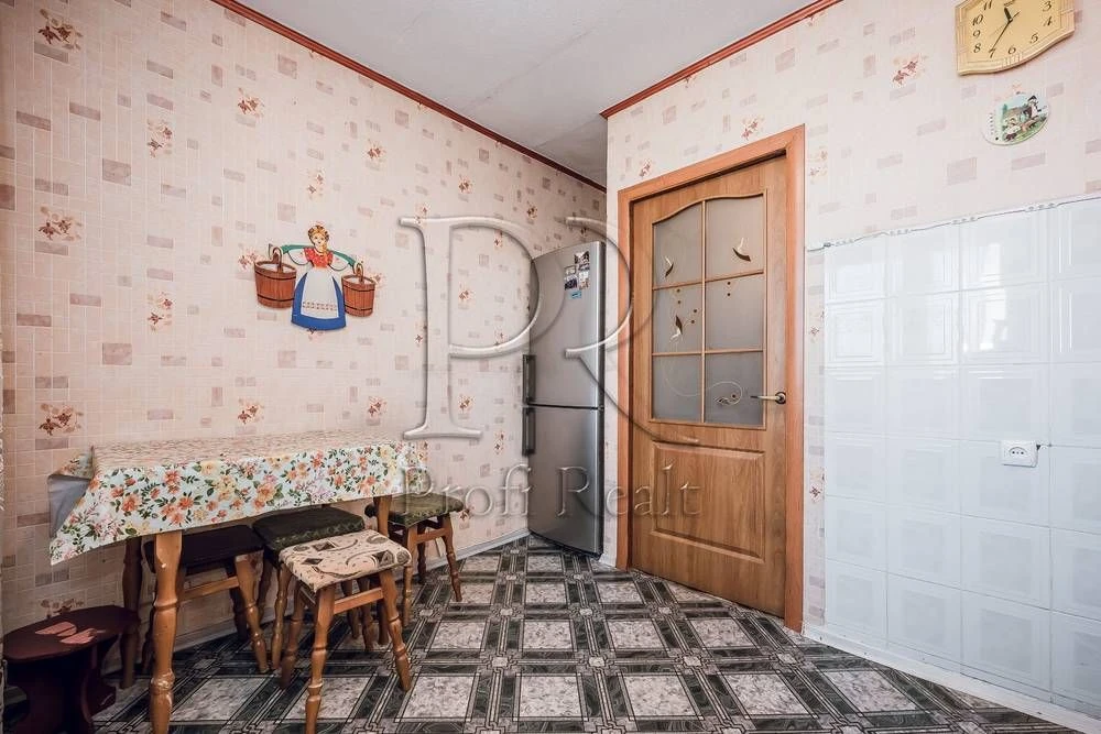 Продаж 3-кімнатній квартири, 76 м², вул. Ново-Дарницька, 6. Без комісії