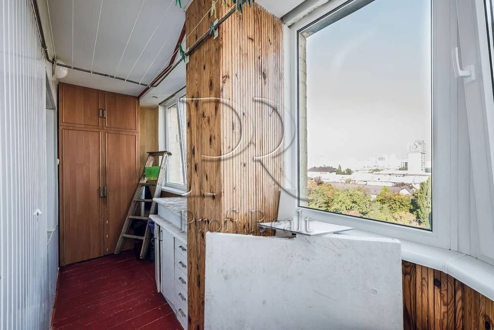 Продаж 3-кімнатній квартири, 76 м², вул. Ново-Дарницька, 6. Без комісії