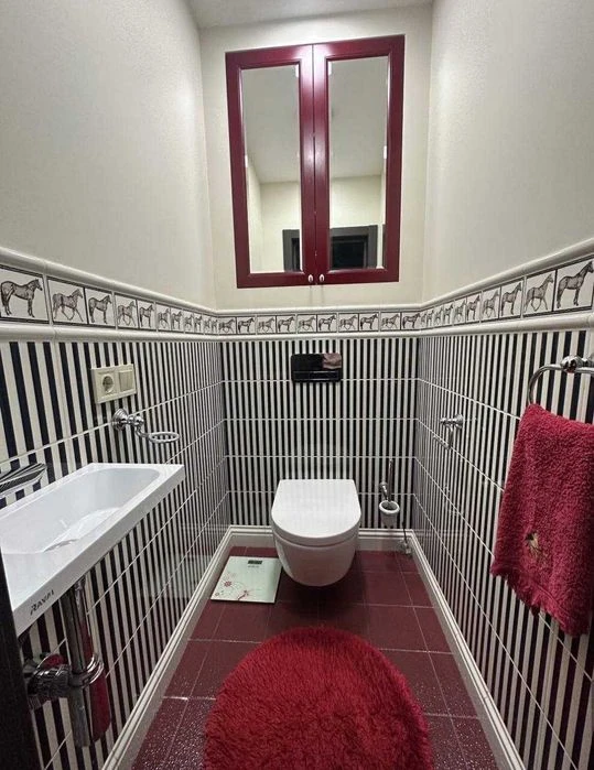 NO COMMISSION% Luxurious 3-room apartment near Poznyaki Os metro station