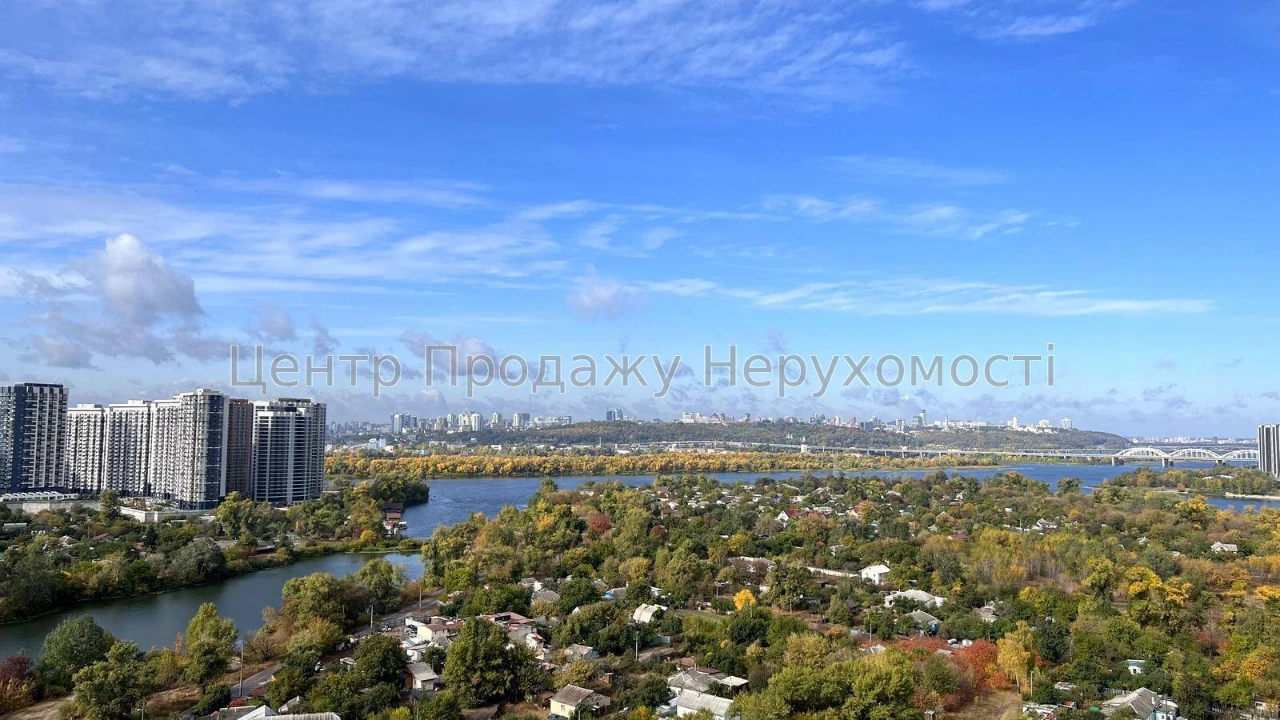 Продаж 2-кімн. квартири, 19/26 пов, 44/30/4 м², Київ – вигід