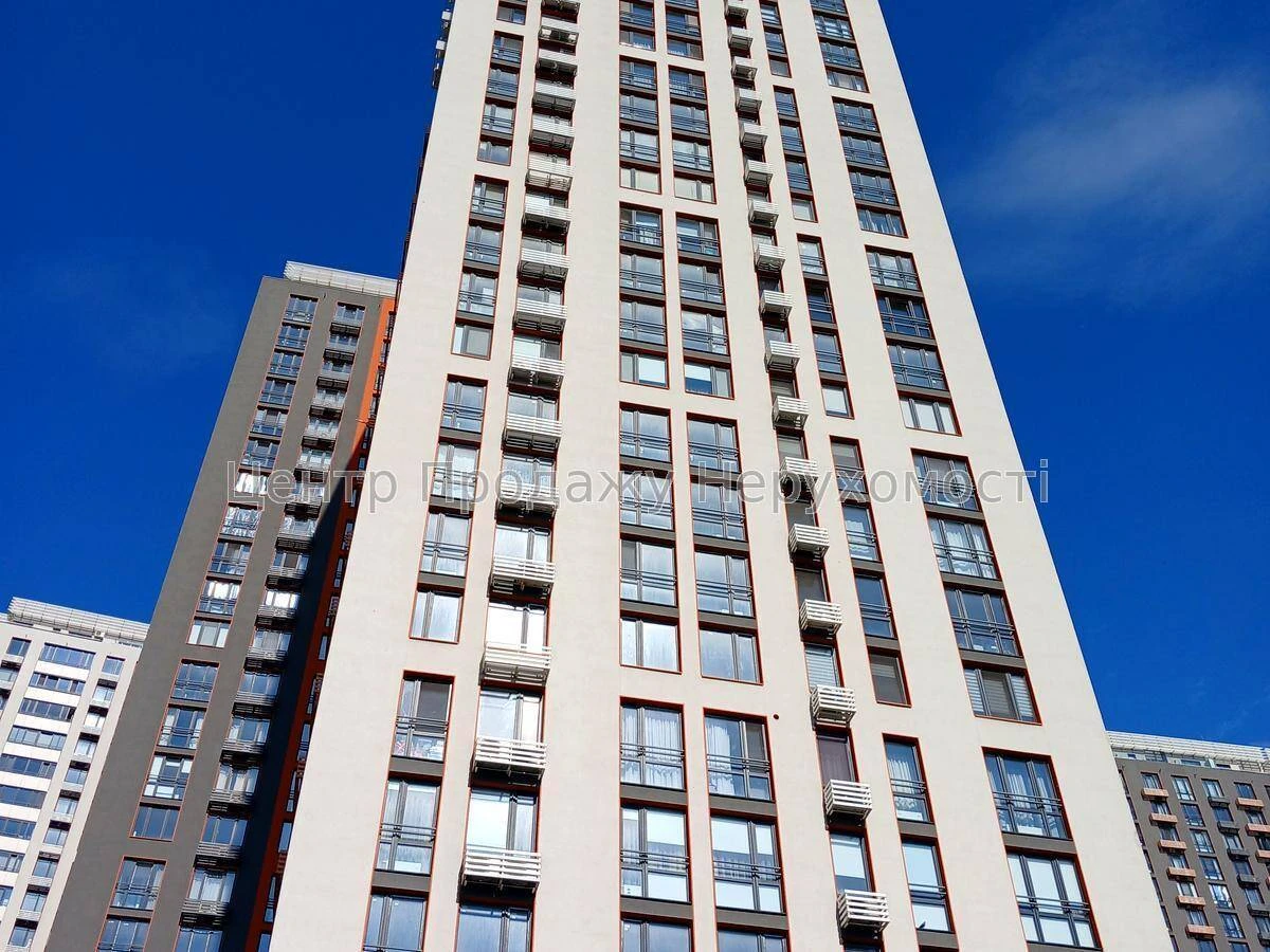 Продаж 2-кімн. квартири, 19/26 пов, 44/30/4 м², Київ – вигід