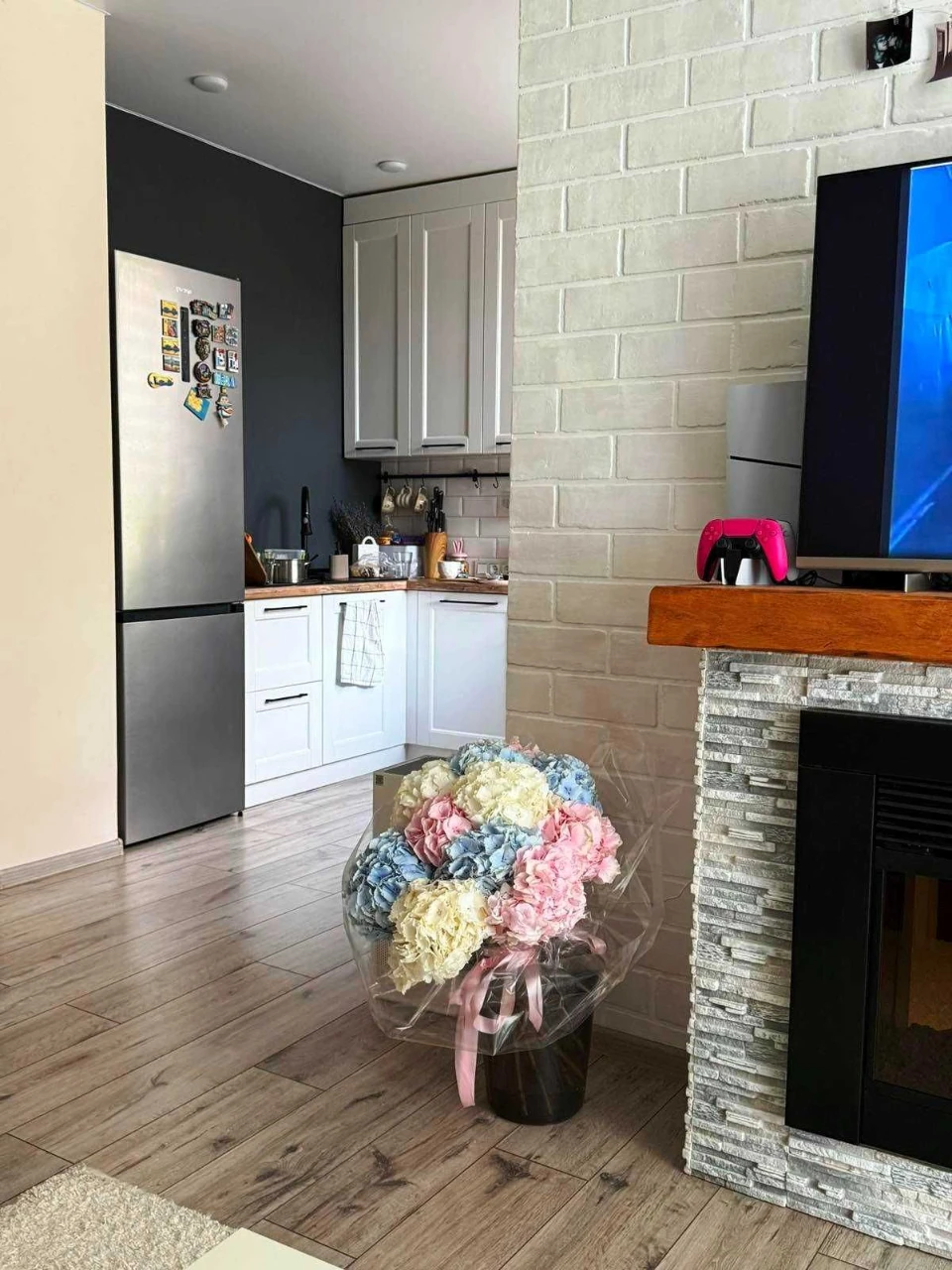 For Sale: 2-room apartment, Dneprovsky district, area