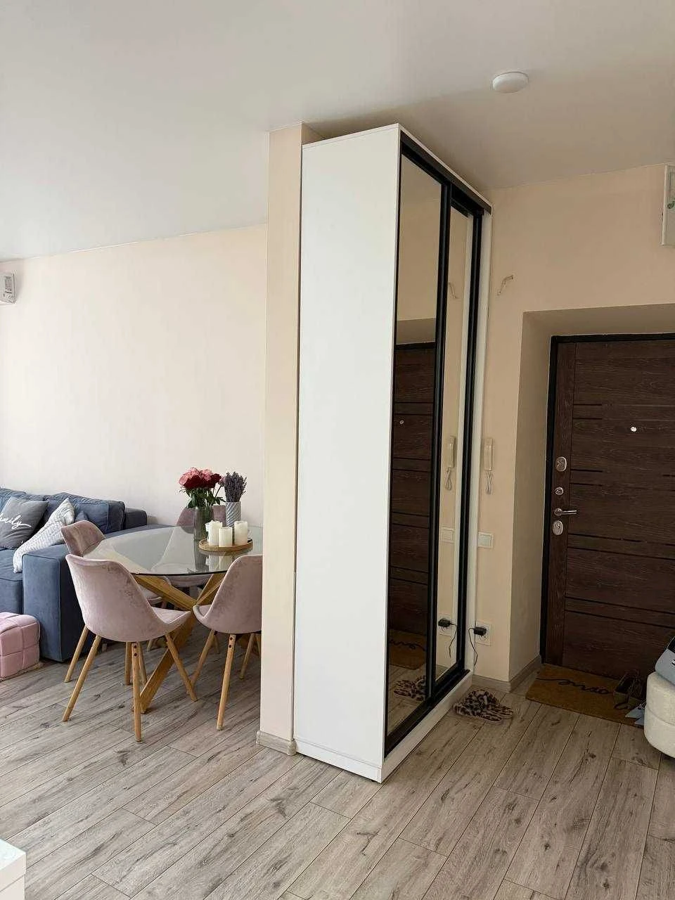 For Sale: 2-room apartment, Dneprovsky district, area