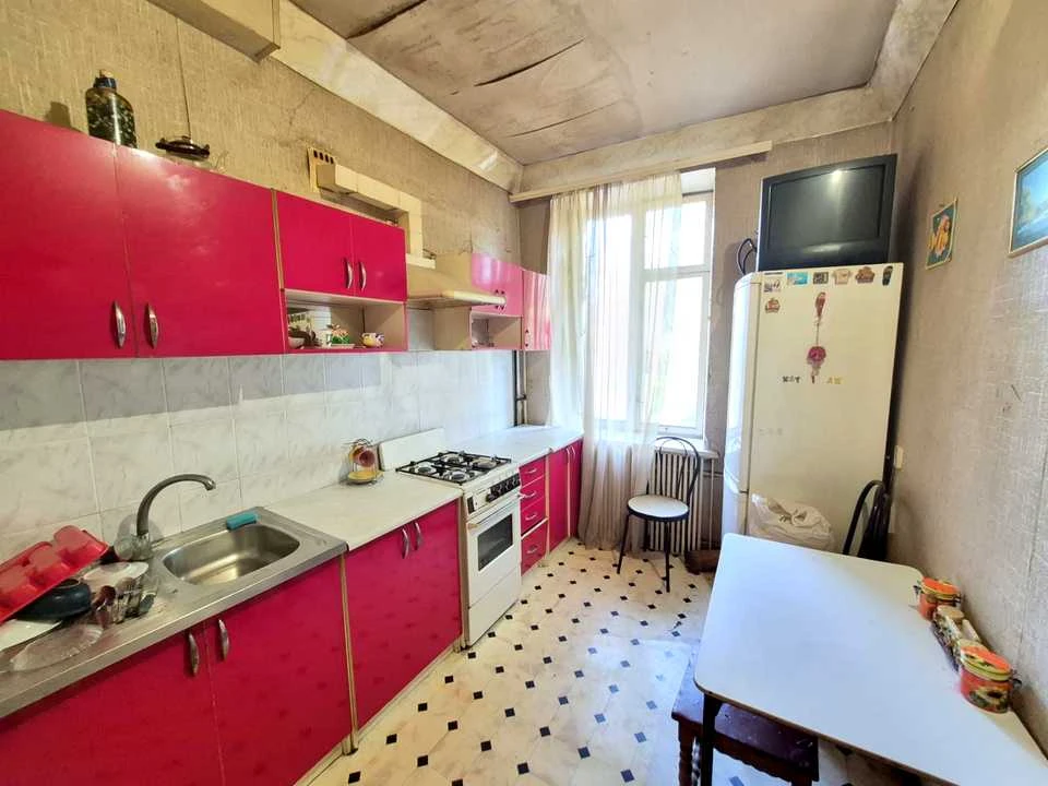 Apartment. Zaporizhya, Tregubenka st.
