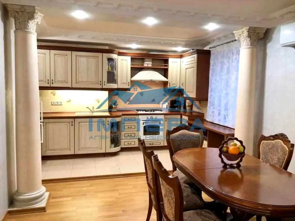 Квартира. Полтава, бульвар Богдана Хмельницького