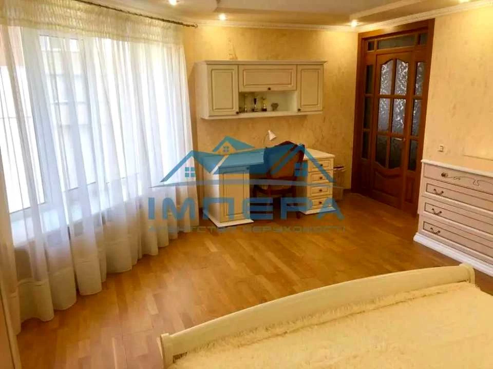 Квартира. Полтава, бульвар Богдана Хмельницького