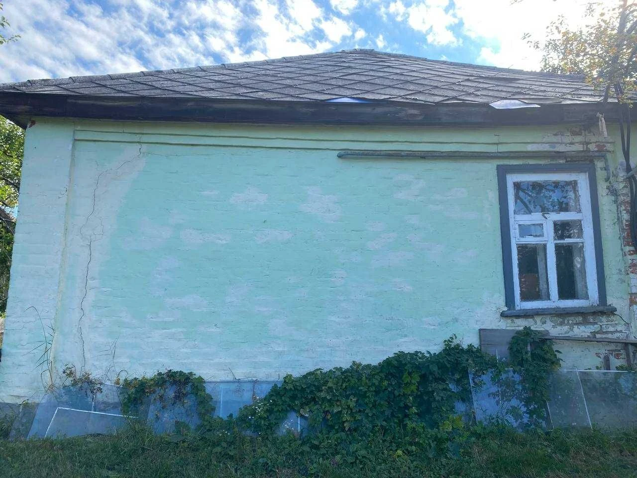 House with a large plot in the city !!