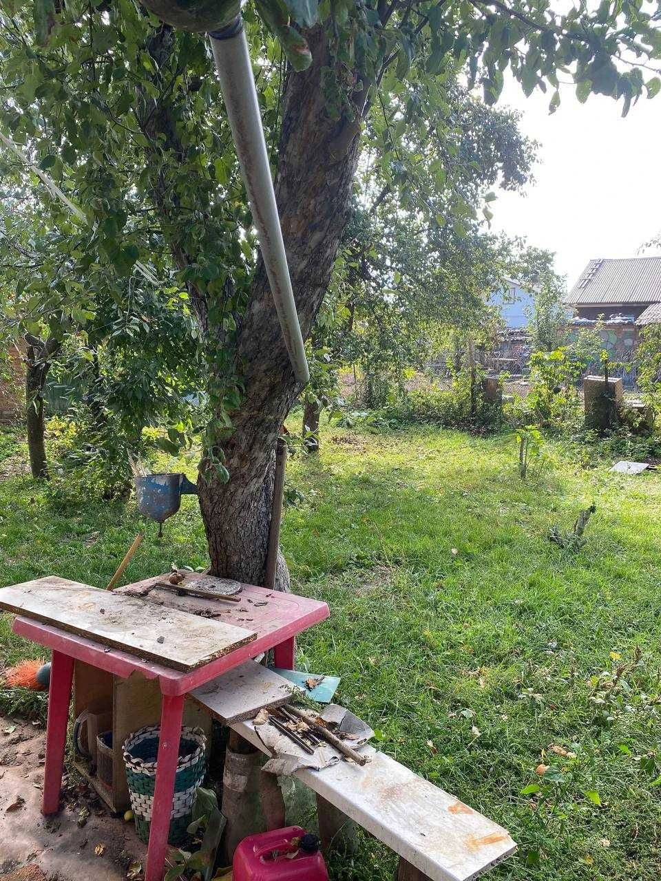 House with a large plot in the city !!