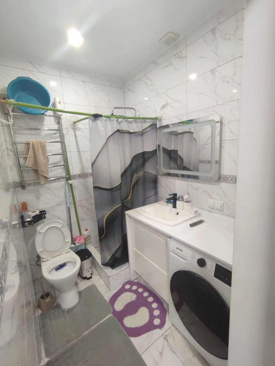 Sale of a 2-room apartment in a courtyard (Residential complex)
