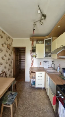 Продам ХОРОШУЮ  *Сертификаты* 3х  кв. на Добровольского|Паус