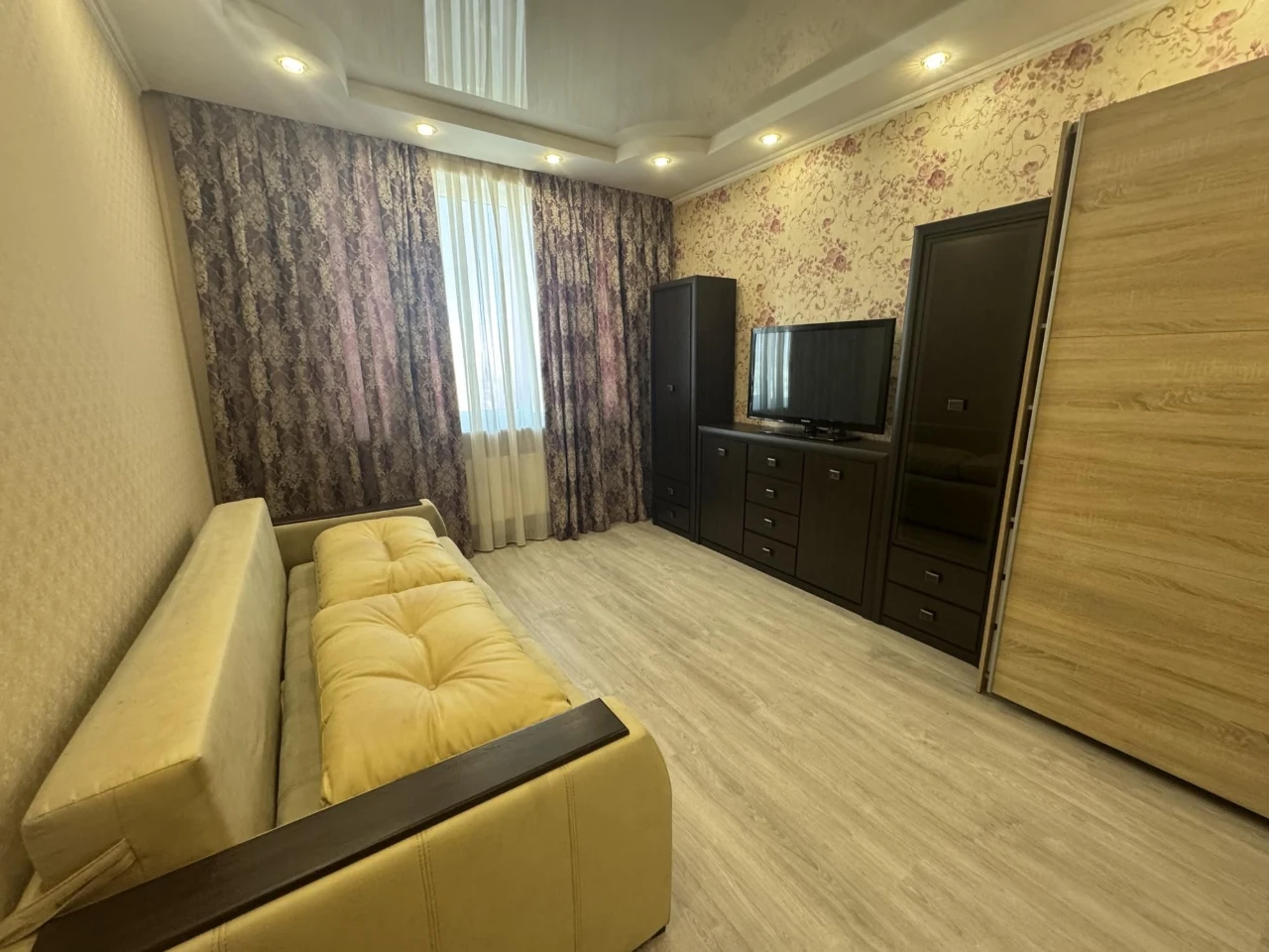 Продам 2-к квартиру с ремонтом в ЖК Альтаир-1, Таирова (3-31