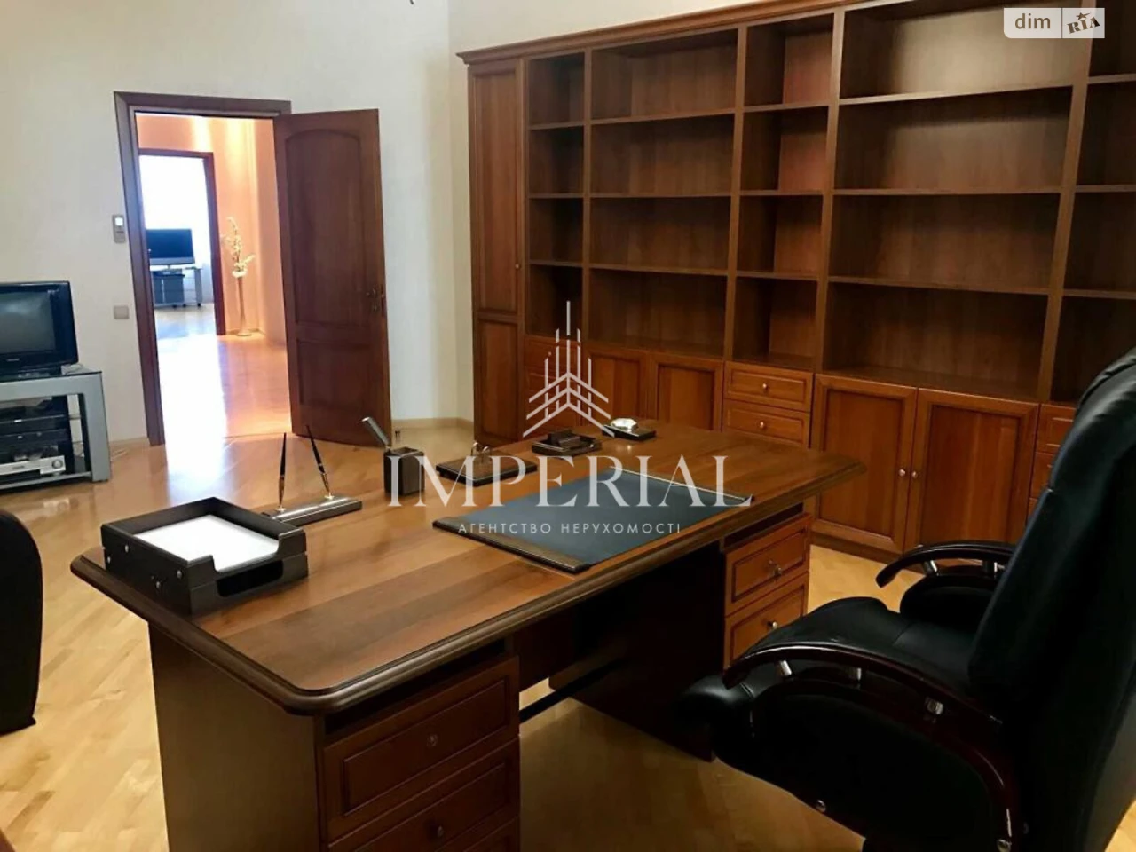 Long-Term Rental Apartment in Pecerskyi