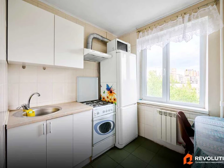 Квартира. Київ, Пантелеймона Куліша, 3