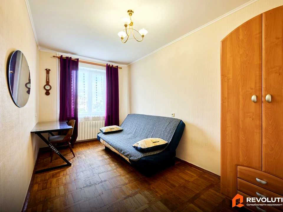 Квартира. Київ, Пантелеймона Куліша, 3