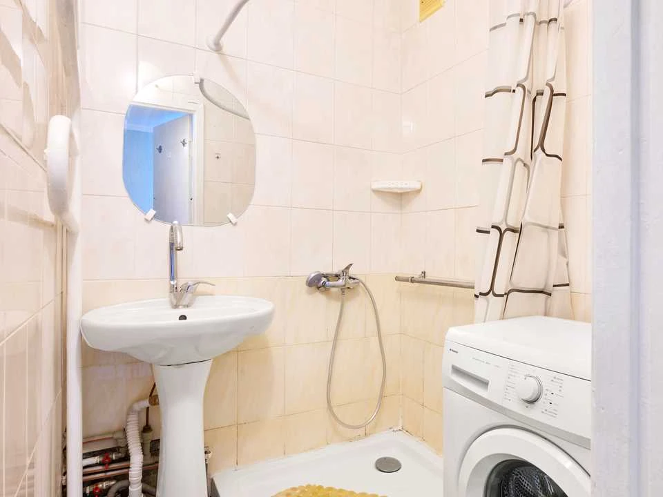 Квартира. Київ, Пантелеймона Куліша, 3