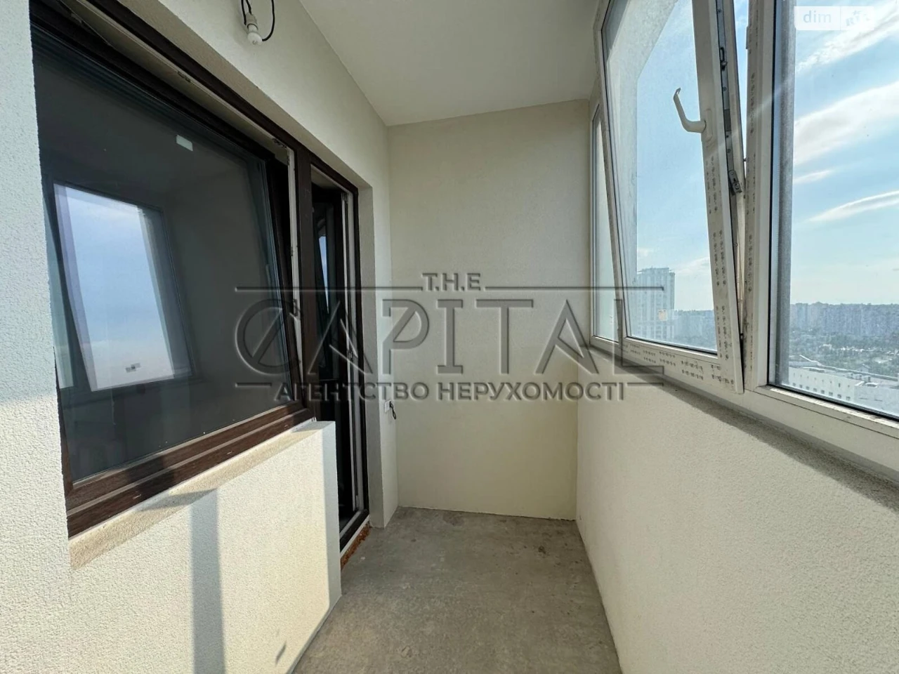 Apartment for Sale, Novopechersky Dvir