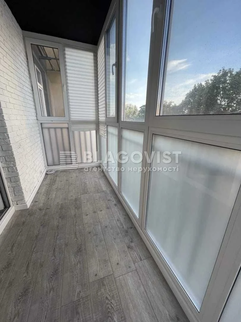 Crystal Springs Residence Sale 2-bedroom Apartment with Designer