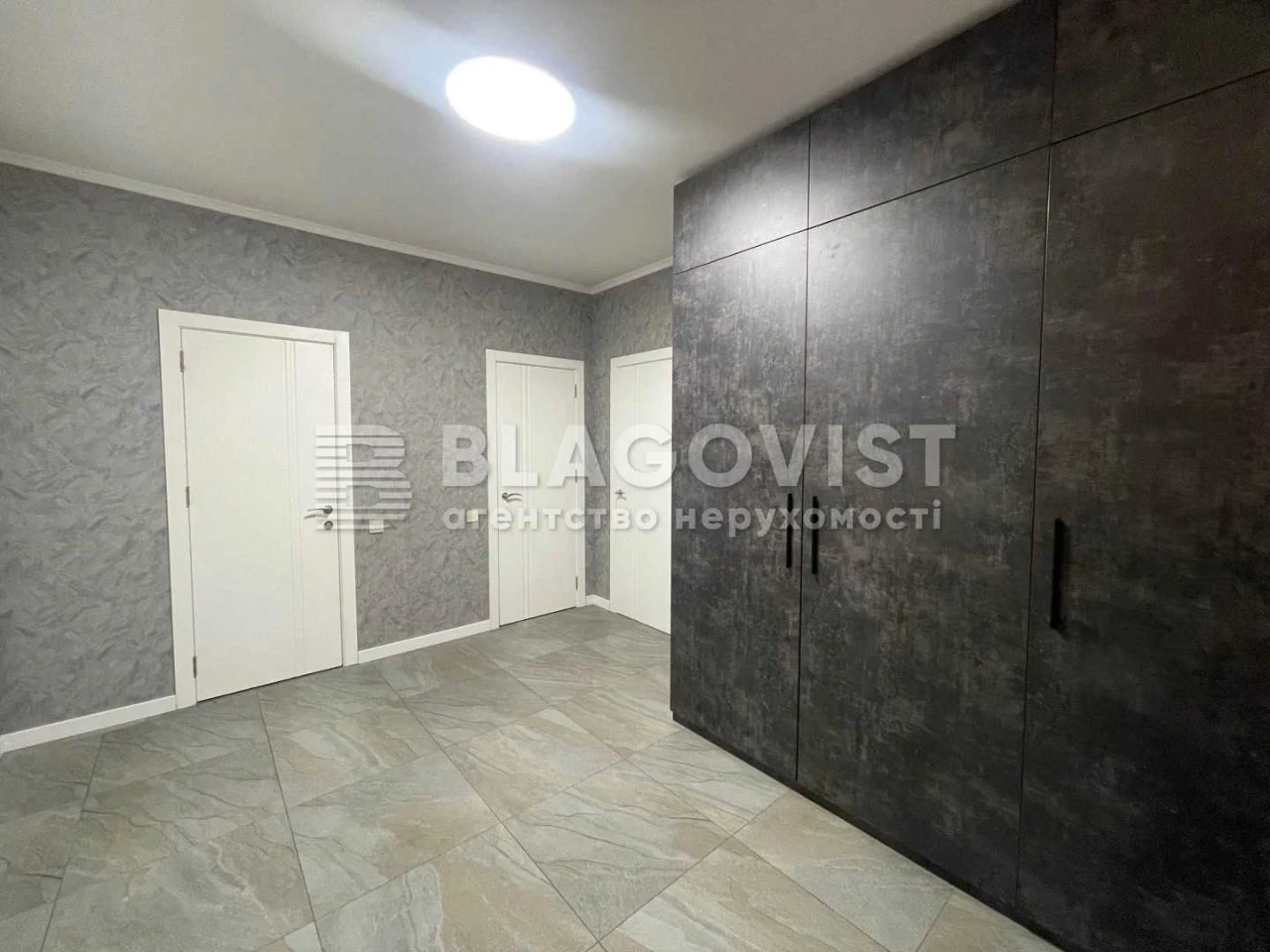 Crystal Springs Residence Sale 2-bedroom Apartment with Designer
