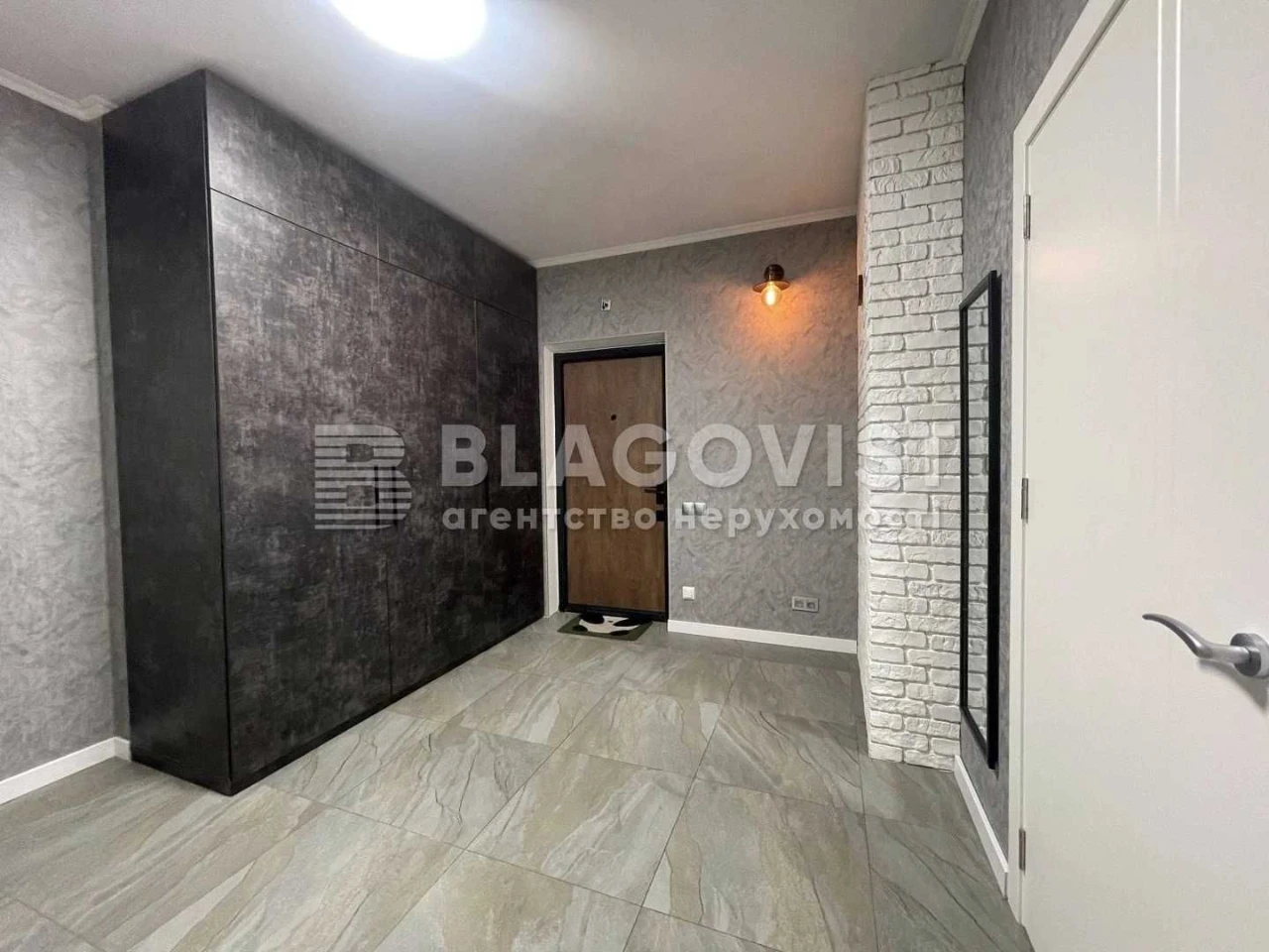 Crystal Springs Residence Sale 2-bedroom Apartment with Designer