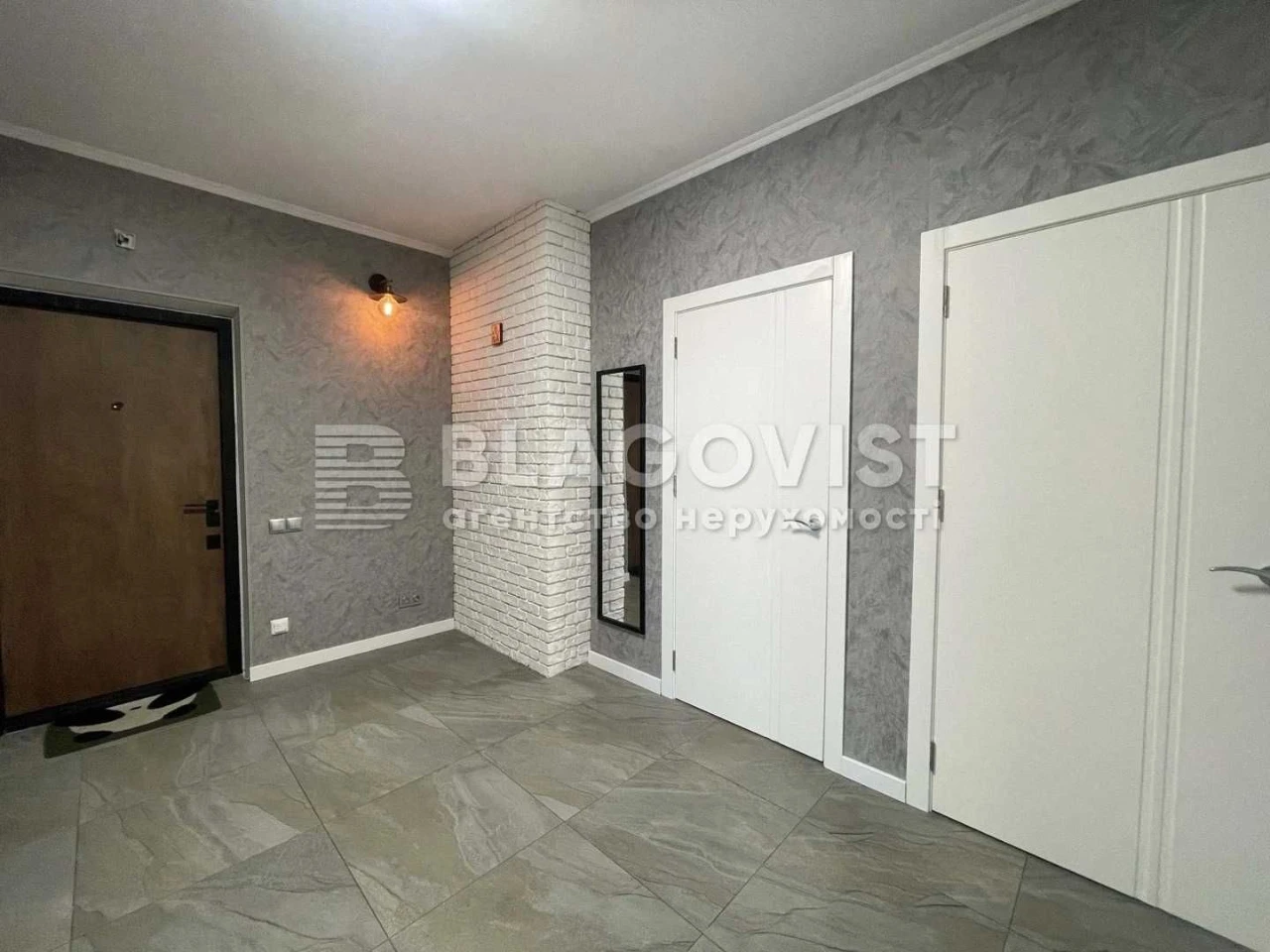 Crystal Springs Residence Sale 2-bedroom Apartment with Designer