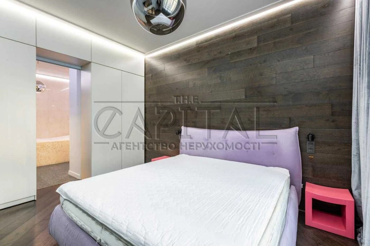 Sale / Apartment / Novopekerskiye Lipki Residential Complex / Pechersky District