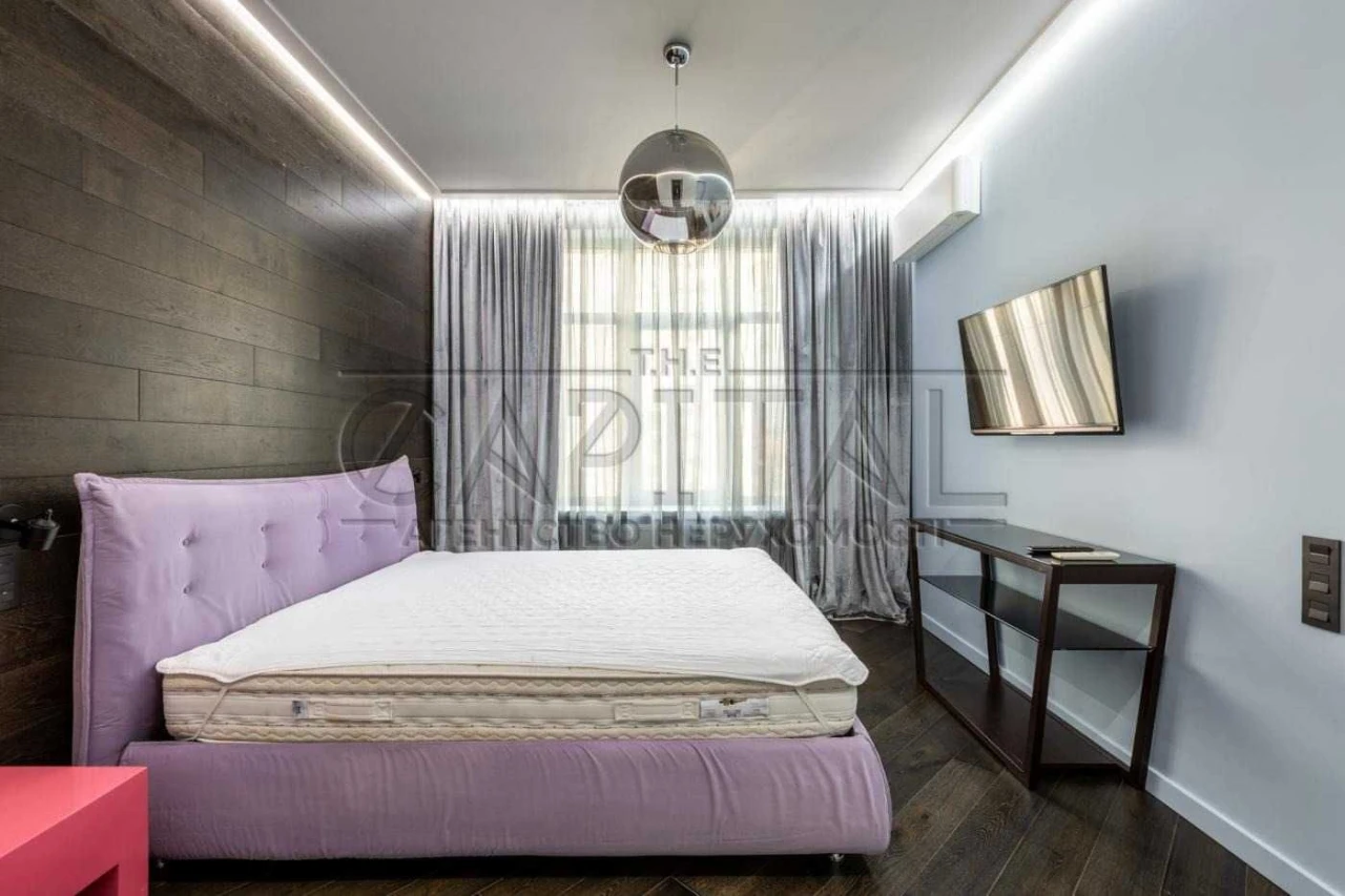 Sale / Apartment / Novopekerskiye Lipki Residential Complex / Pechersky District