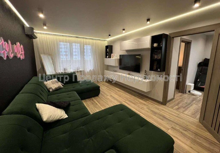Sale of a 2-bedroom apartment in the Navigator residential complex, Kyiv