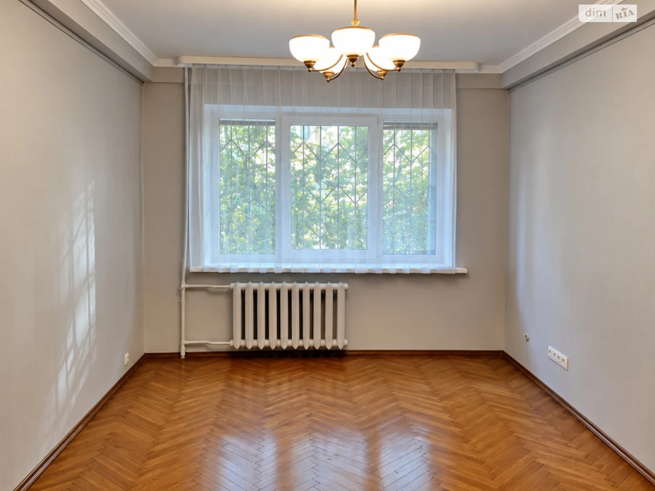 Apartment for Sale in Holosiiv