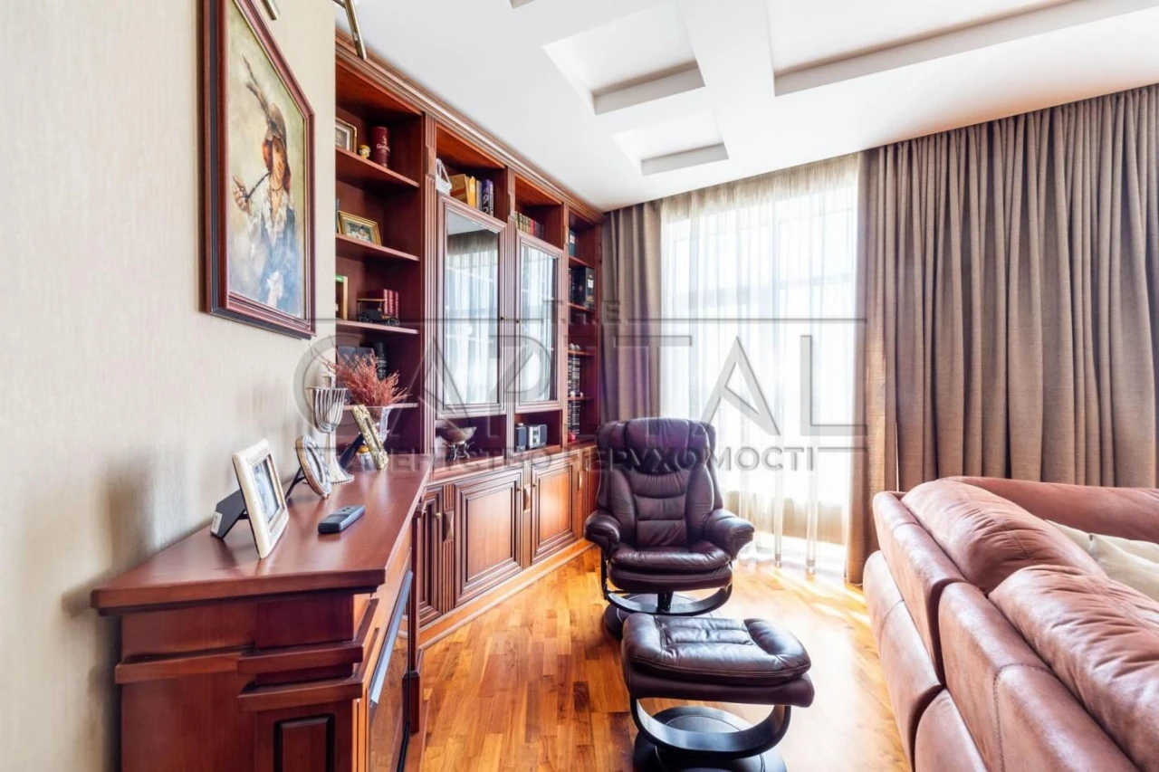 Sale of a 3-room apartment, ЖК Парус, Шевченківський district, Yuri Illenko