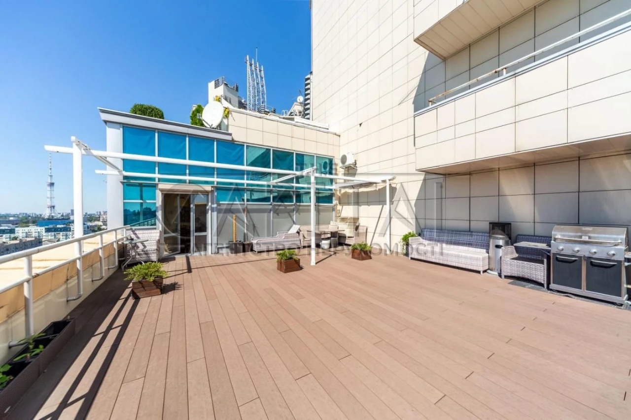 Sale of a 3-room apartment, ЖК Парус, Шевченківський district, Yuri Illenko