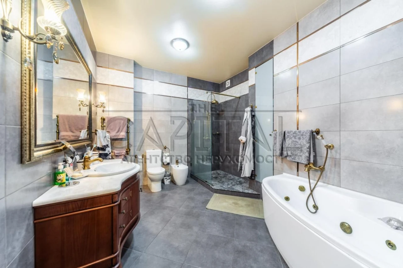 Sale of a 3-room apartment, ЖК Парус, Шевченківський district, Yuri Illenko