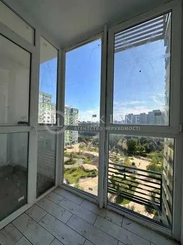 Продається квартира Подільський Нивки Виговського Сирецькі с