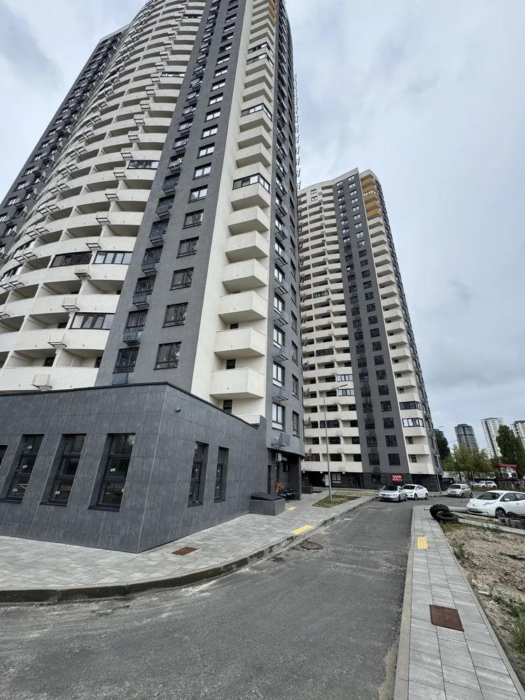 Без комиссии, 1-комнатная квартира 46 м², ЖК "Райдужний", ул. Кибальчича, 1-