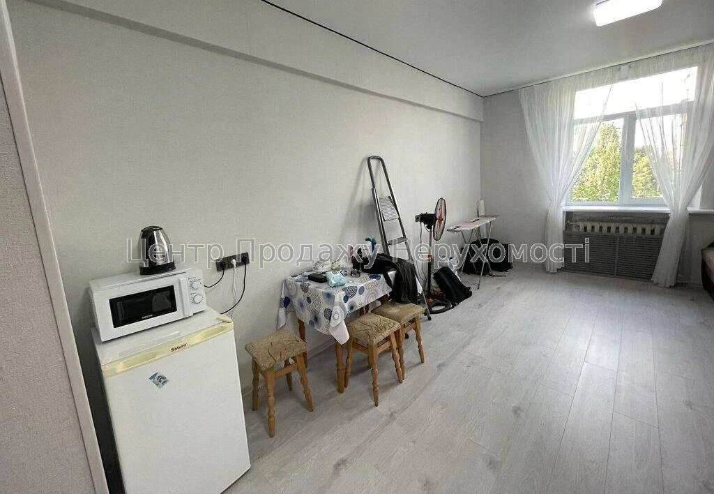Продаж кімнати в гуртожитку в місті Києві, 1 кімната, 19 м², 5/5