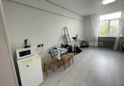 Продаж кімнати в гуртожитку в місті Києві, 1 кімната, 19 м², 5/5