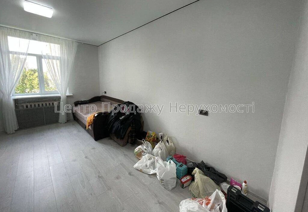 Продаж кімнати в гуртожитку в місті Києві, 1 кімната, 19 м², 5/5